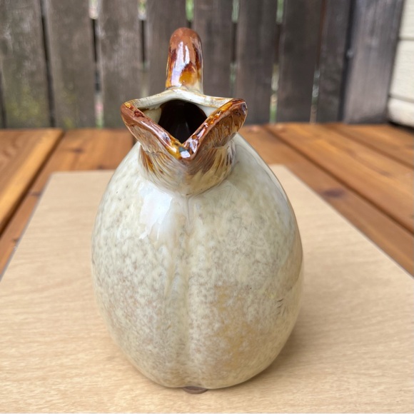 Vintage Studio Ceramic Pottery Leaf Pitcher 22 Oz - Picture 3 of 14